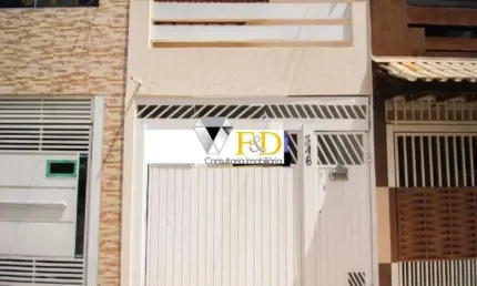 Sobrado à venda em São Paulo, Chácara Figueira Grande, com 2 suítes, com 99 m²