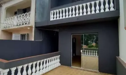 Sobrado à venda em Santo André, Parque Marajoara, com 3 quartos, com 161 m²