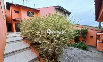 Casa para Venda em Mogi das Cruzes, Vila Oliveira, 3 dormitórios, 1 suíte, 3 banheiros, 4 vagas