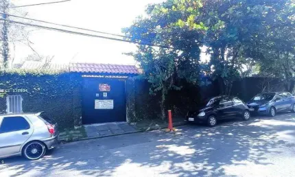 Casa Térrea para Locação em Mogi das Cruzes, Vila Horizonte, 5 dormitórios, 2 suítes, 4 banheiros, 6 vagas