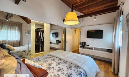 Apto duplex com 3 dorm.(02 suites) c/ 125 m2  a venda em Coqueiros - Florianópolis/SC