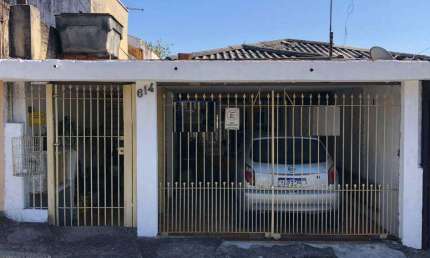 EXCELENTE OPORTUNIDADE - CASA NA REGIÃO CENTRAL DE CARAPICUÍBA