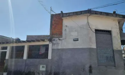 SALÃO COMERCIAL COM CASA 03 COMODOS - IMÓVEL DE ESQUINA