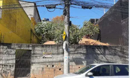 Terreno à venda na Vila Silviânia, Carapicuíba 