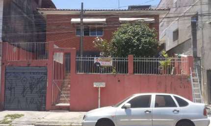 LINDA CASA COM TERRENO ENORME PRÓXIMO AO PLAZA SHOPPING CARAPICUÍBA