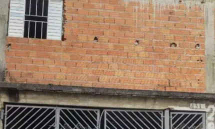 OPORTUNIDADE PARA INVESTIMENTO - TERRENO COM DUAS CASAS - JD. ANGELICA