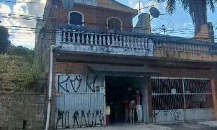 Casa com 3 quartos para alugar no Centro, Carapicuíba 