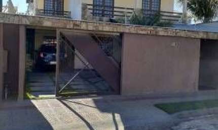Sobrado para venda tem 260 metros quadrados - Londrina - PR