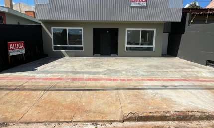 CASA COMERCIAL INTEIRA REFORMADA NA RUA MARTIN LUTHER KING