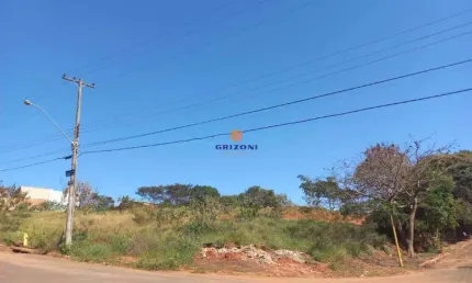 Lote com 332,61m² à venda no bairro Quinta da Bela Olinda