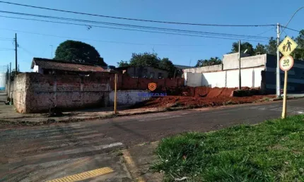 Terreno à venda na Vila Carolina, Bauru 