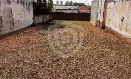 Terreno à venda no Jardim Ferraz, Bauru 