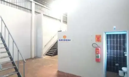 Barração geisel i 3 banheiros i 3 salas i 4 garagens 261m²