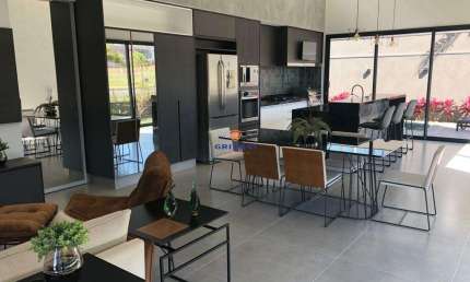 Casa com 3 suítes à venda no Condomínio Residencial Tamboré