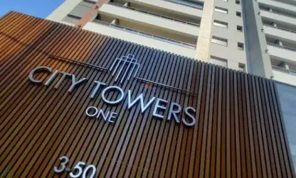 APARTAMENTO EDIFÍCIO CITY TOWERS | 2 QUARTOS | 1 SUÍTE | 2 BANHEIROS | 1 SALA | 1 VAGA