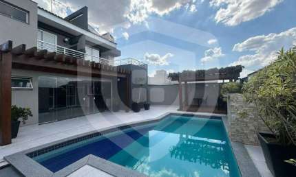CASA CONDOMÍNIO VILLAGIO 2 | 3 QUARTOS | 3 SUITES | 5 BANHEIROS | 2 SALAS | 4 VAGAS