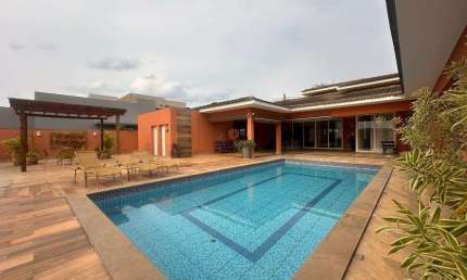 CASA TÉRREA SPAZIO VERDE | 4 SUÍTES | 4 VAGAS | MARAVILHOSA