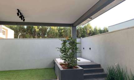 CASA CONDOMÍNIO SPAZIO VERDE COMENDADOR I 3 QUARTOS I 3 SUITES I 4 BANHEIROS I 2 SALAS I 4 VAGAS