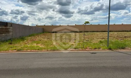 Terreno à venda no Guestier Residencial Boutique, Piratininga 