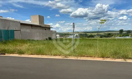 Terreno à venda no Guestier Residencial Boutique, Piratininga 