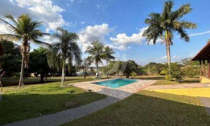 Chácara Residencial Flamboyant - interior/Sp I 4 dormitórios com 2 suítes I 5 banheiros I Sala integrada I Área de lazer