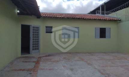 Casa para venda na Santa Edwiges com 2 quartos 1 banheiro e 1 vaga de garagem