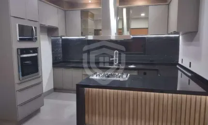 CASA TÉRREA |RESIDENCIAL CYRELA | 3 SUITES | 5 BANHEIROS | 2 VAGAS