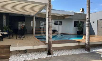 CASA RESIDENCIAL SAMAMBAIA | 3 QUARTOS | 3 SUÍTES | 6 VAGAS | MARAVILHOSA | BAURU