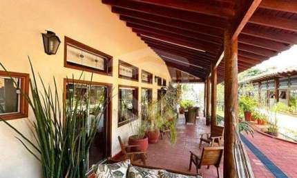 CASA TÉRREA RESIDENCIAL SHANGRI-LA | 3 SUITES |6 BANHEIROS | 4 VAGAS