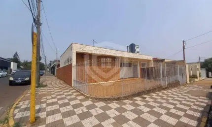 Casa com 3 quartos à venda na Vila Guedes de Azevedo, Bauru 