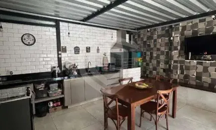 Apartamento térreo | quintal |2 dormitórios |1 banheiro | 1 vaga