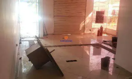 Sala comercial vila altinopolis i 3 salas i 4 banheiros i 300m²