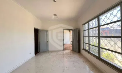 Casa com 3 quartos , 2 vagas , para alugar 233 m² Centro da Cidade