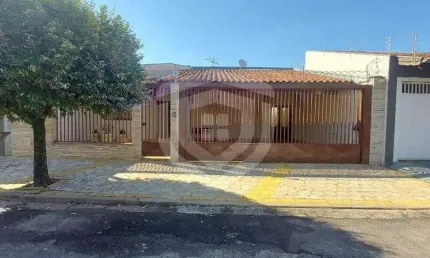 Casa com 3 quartos à venda na Vila Industrial, Bauru 
