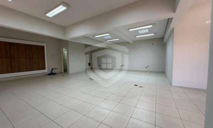 Salão para alugar com 680m² Avenida Duque de Caxias .