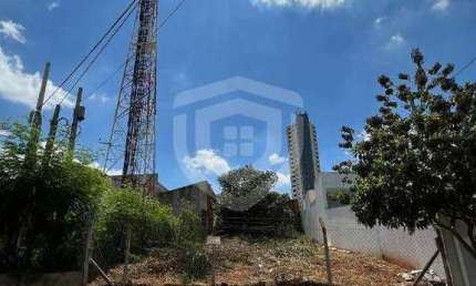 Lote à venda de 330m² no Jardim Europa, ótima localização