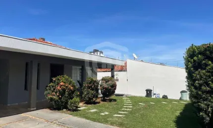 Casa à Venda no Jardim América em Bauru, Próximo Avenida Getulio Vargas