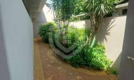 Casa para alugar com 3 quartos 266m²- Jardim Aeroporto