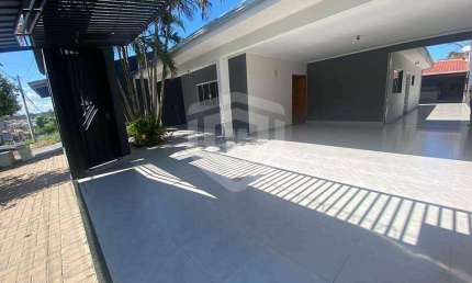 Casa para locação com 3 quartos 200m² Jardim Terra Branca
