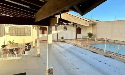 Casa para venda com 3 quartos 250m² no jardim colonial