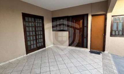 Casa com 3 quartos para locação no bairro Bela Vista