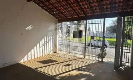 Casa térrea com 2 quartos para venda Jardim Solange