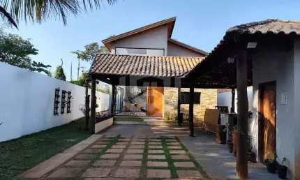 Casa Moderna à Venda com Arquitetura Contemporânea de alto Padrão no Vale Igapó em Bauru SP