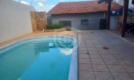 Casa para alugar com 3 quartos 272m² jardim aeroporto