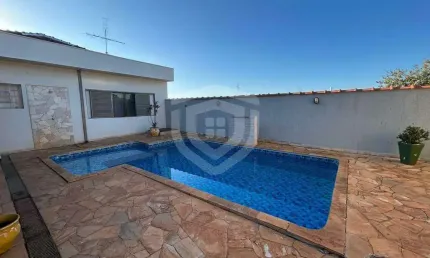 Casa com 3 quartos à venda no Jardim Bela Vista, Bauru 