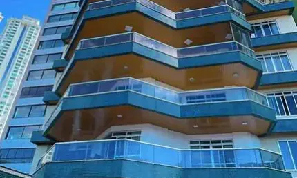 Apartamento com 3 quartos para alugar na Avenida Atlântica, Centro, Balneário Camboriú