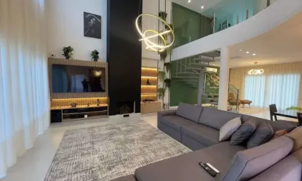 Casa à venda no bairro Praia dos Amores - Balneário Camboriú/SC