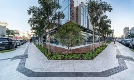 Sala comercial para alugar na Rua Samuel Heusi, Centro, Itajaí
