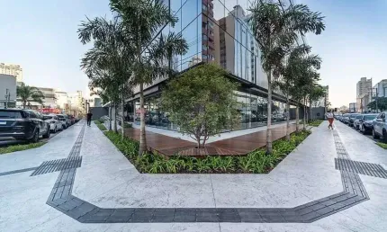 Casa comercial para alugar na Rua Samuel Heusi, Centro, Itajaí