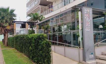 Casa comercial para alugar na Rua Delfim Mário Pádua Peixoto, Praia Brava, Itajaí